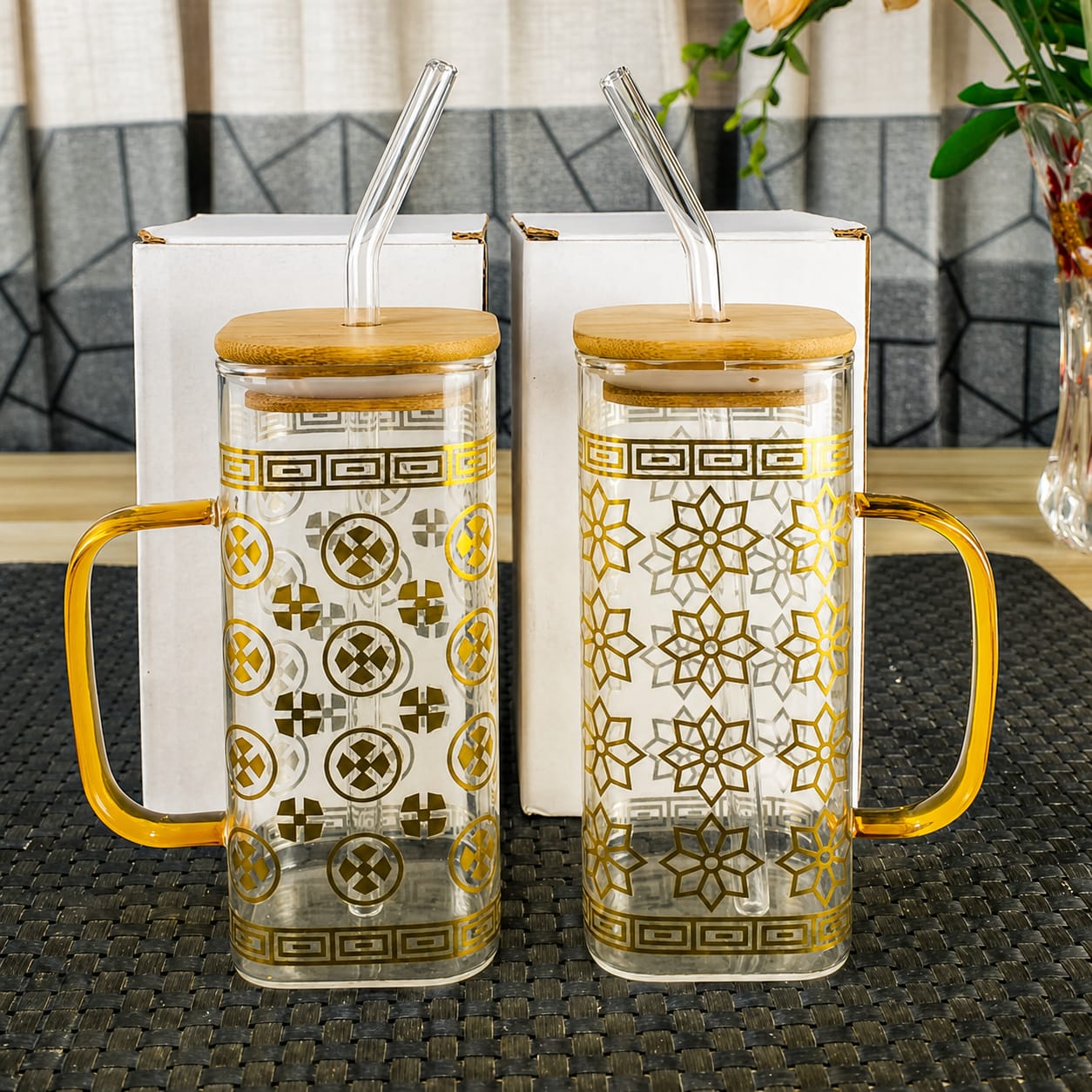 Golden Foil Glass Sipper with Bamboo Lid & Glass Straw – Mug & Can Style